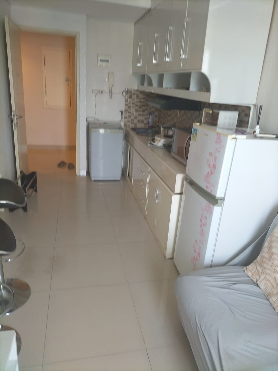 DiSewakan Apartemen Fully Furnished di Trivium Lippo Cikarang